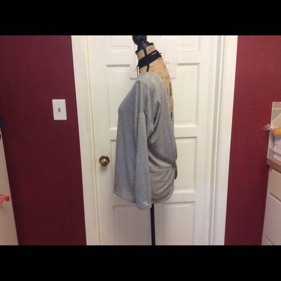 💕Last 1 restocking all Twisted Open Back Top💕 - Picture 5 of 7